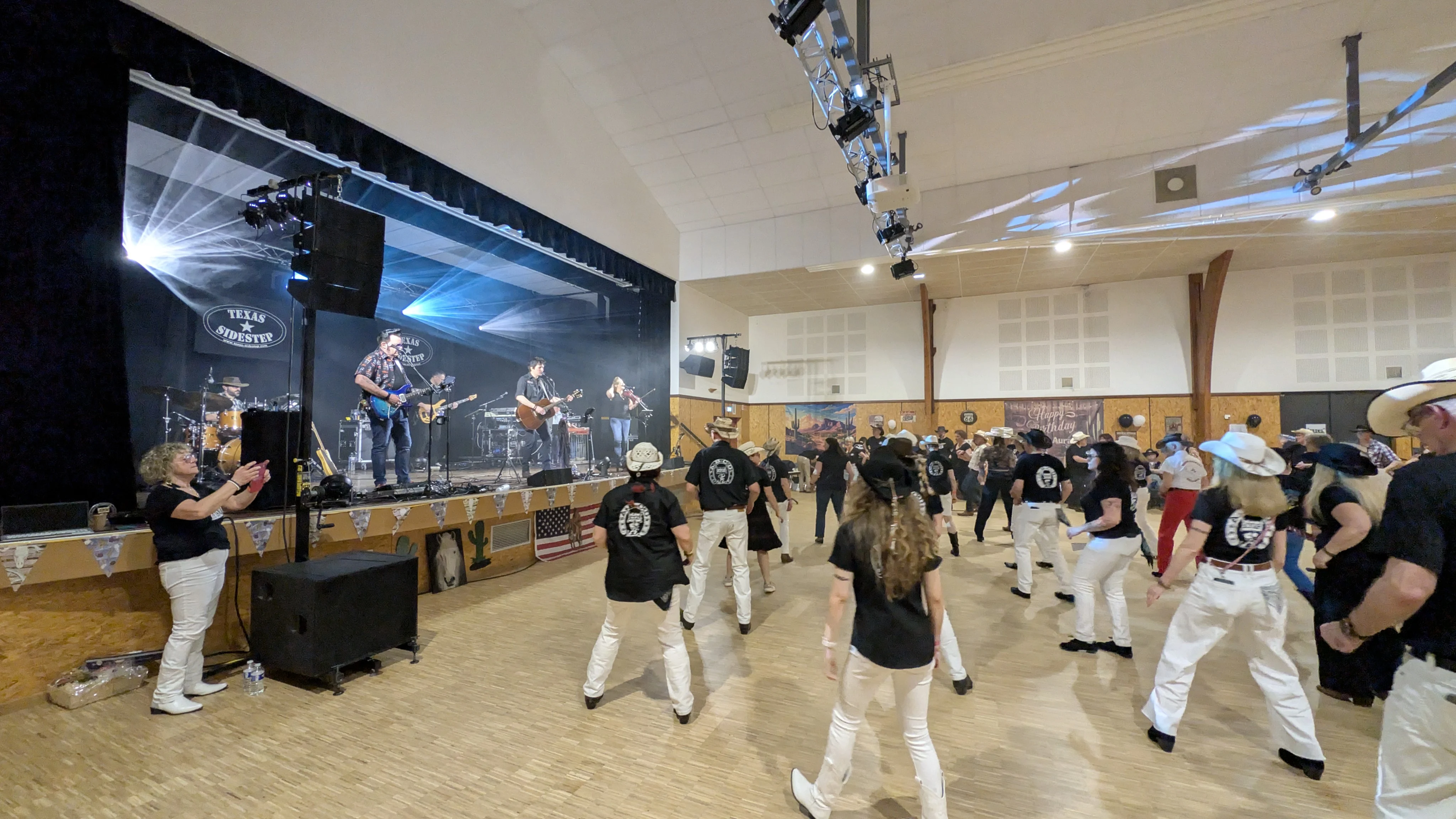 Pxl 20260411 194303423